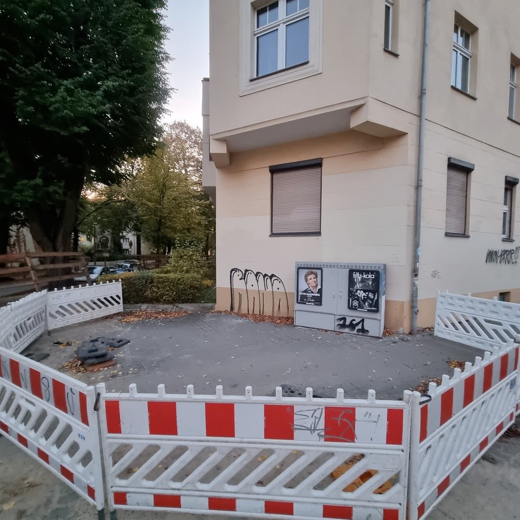 Corner Composition (Fritz)